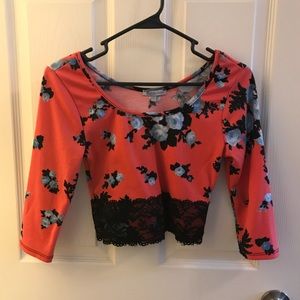 🌸Floral Crop Top!🌸